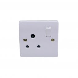 VZ0029 - 15A 1 Gang Switched Socket